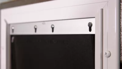 PetSafe Freedom Pet Door Replacement Flap, Extra-Large, 13-5/8 X 24-3/8 In. 7 PetSafe Freedom Pet Door Replacement Flap, Extra-Large, 13-5/8 X 24-3/8 In. - Image 7