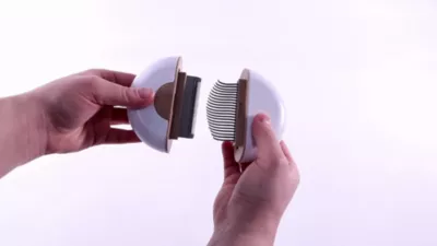 Pet Life LYNX 2-in-1 Travel Connecting Grooming Pet Comb And Deshedder, Large, Brown, GR1BRLG 10 Pet Life LYNX 2-in-1 Travel Connecting Grooming Pet Comb And Deshedder, Large, Brown, GR1BRLG - Image 10